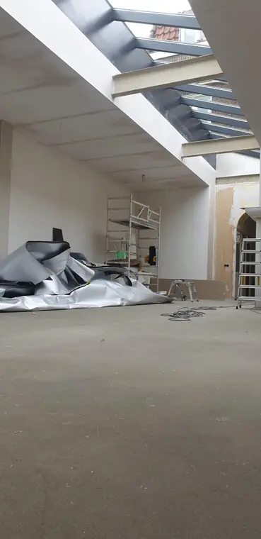 Verbouwing van de oude textielfabriek in Tilburg, foto 3 van 6